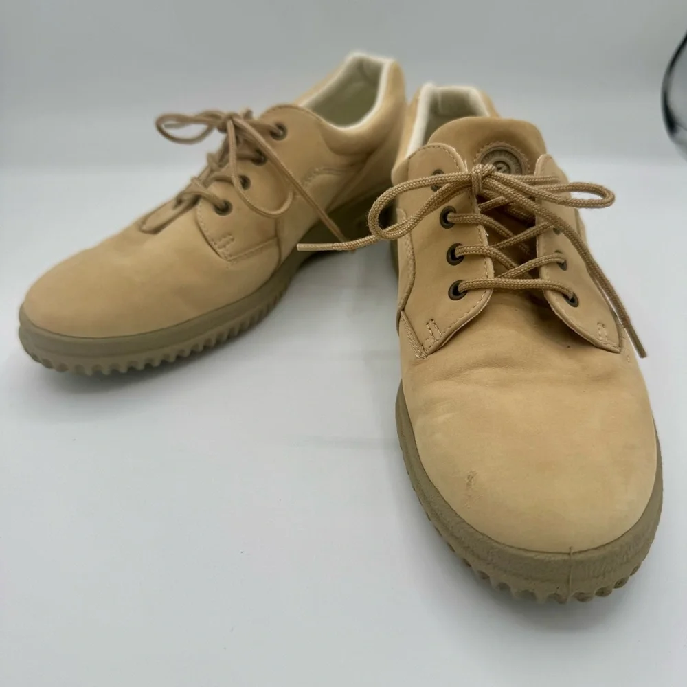 Ecco‎ Soft Beige Nubuck Leather Oxford Shoes Women’s 8-8.5 (EU 39) GUC